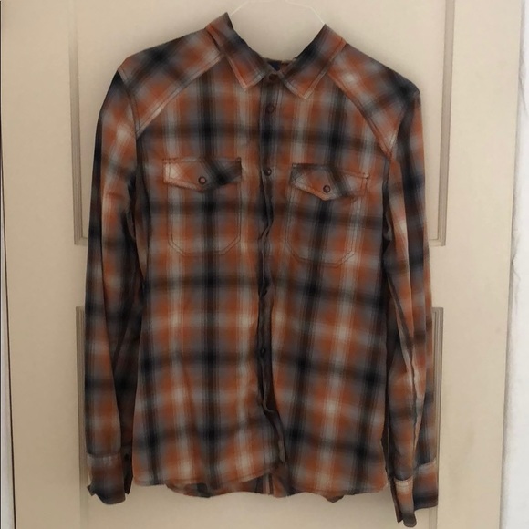 Snap Button shirt - Picture 1 of 1